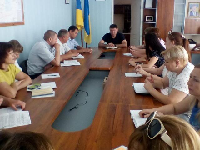 Голова райдержадміністрації Олександр Єрохін провів нараду з керівниками установ і організацій